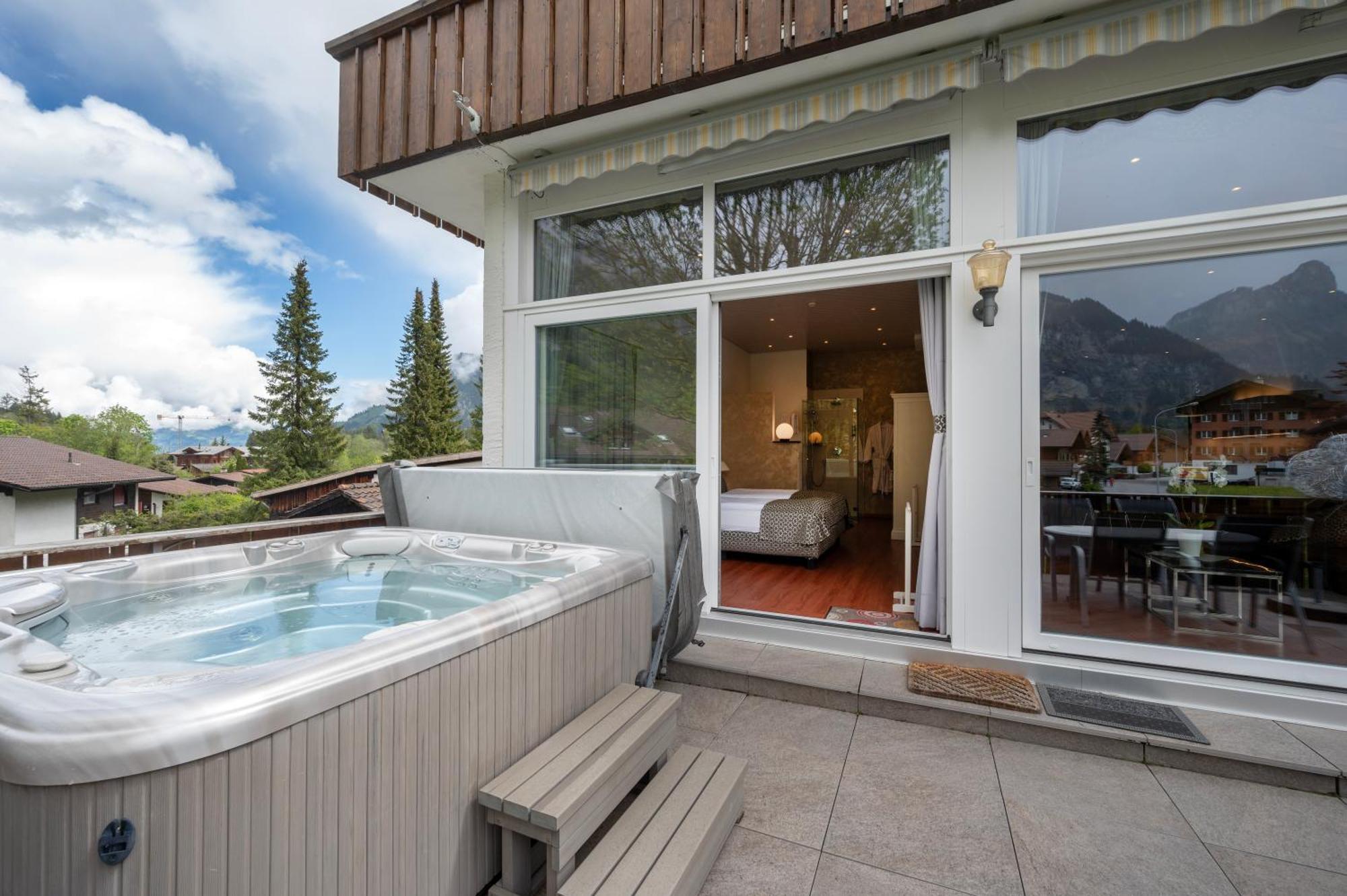 Toni'S Alpine Loft & Spa 칸더슈텍 외부 사진
